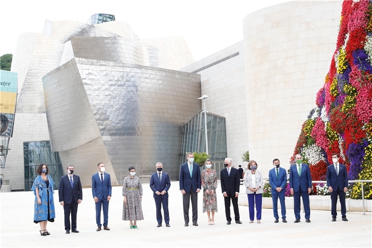Visita de los Reyes y Galán al Guggenheim de Bilbao