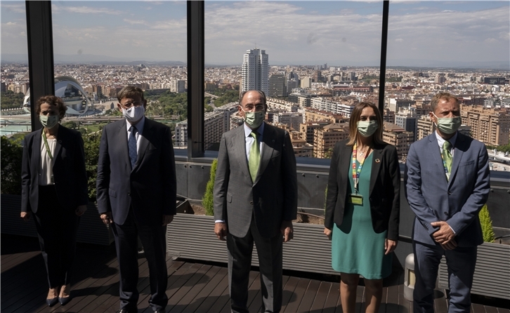 I. Galán y X. Puig junto a directivos de Iberdrola en València