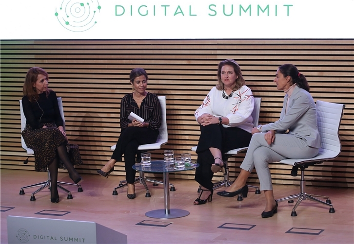 Panel Woman and Technology, Digital Summit 18 Iberdrola