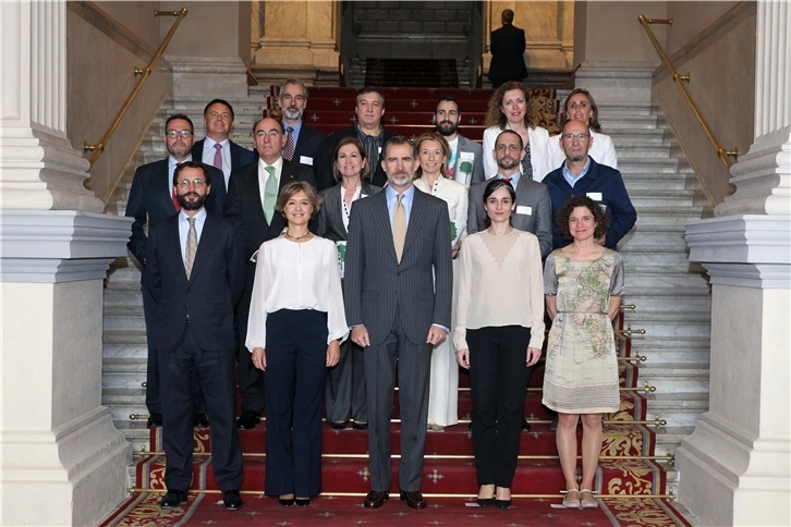 2018-06-05. El Rey junto a los premiados