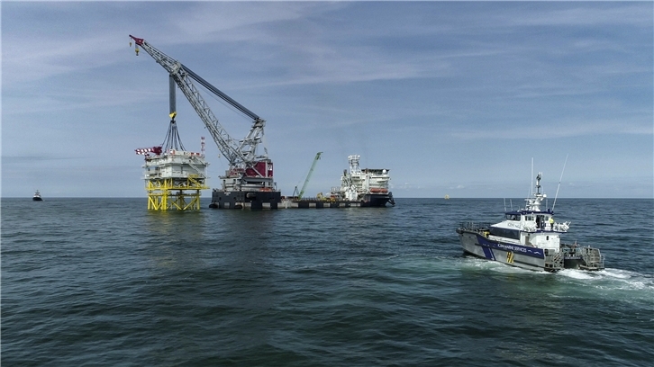 2018-08-31. Instalación de la subestación marina del parque East Anglia One (II)