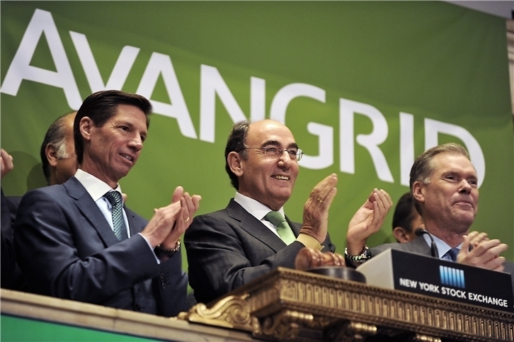 James Torgerson, CEO de AVANGRID -a la izquierda-, e Ignacio Galán, presidente del grupo Iberdrola, durante la salida a bolsa en Nueva York de la nueva sociedad estadounidense