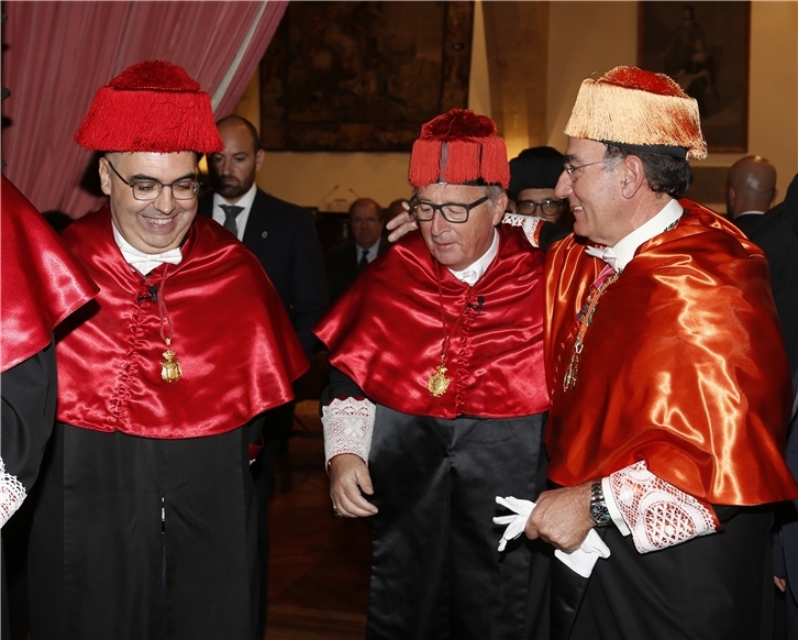 Padrino, Juncker y Galán, tras la ceremonia doctor honoris causa USAL