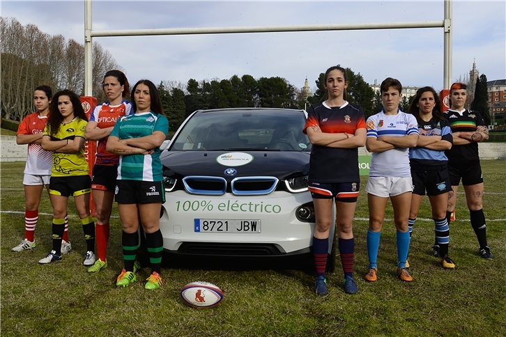 Jugadoras de los ocho equipos de la 'División de Honor Iberdrola' de rugby