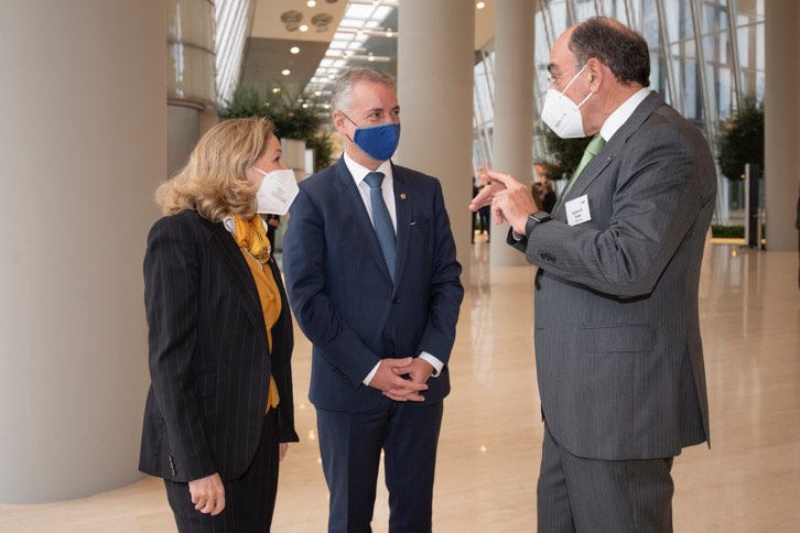 Visita de Nadia Calviño a la Torre Iberdrola.