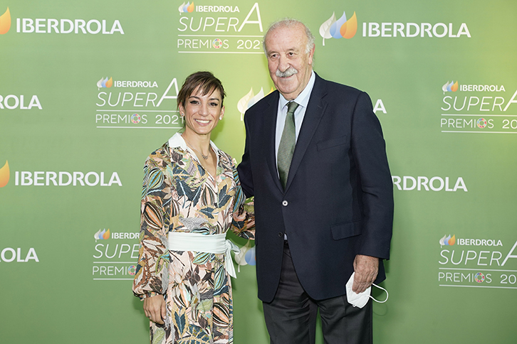 Vicente del Bosque y Sandra Sánchz, en los Premios Iberdrola SuperA